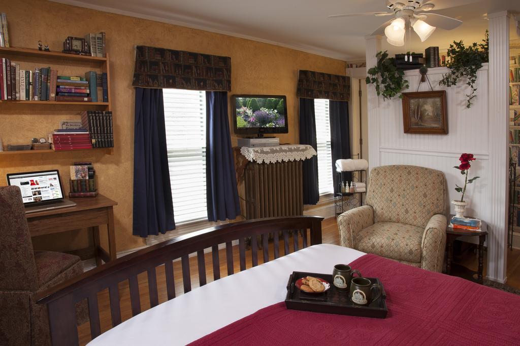 Westby House Inn Екстериор снимка